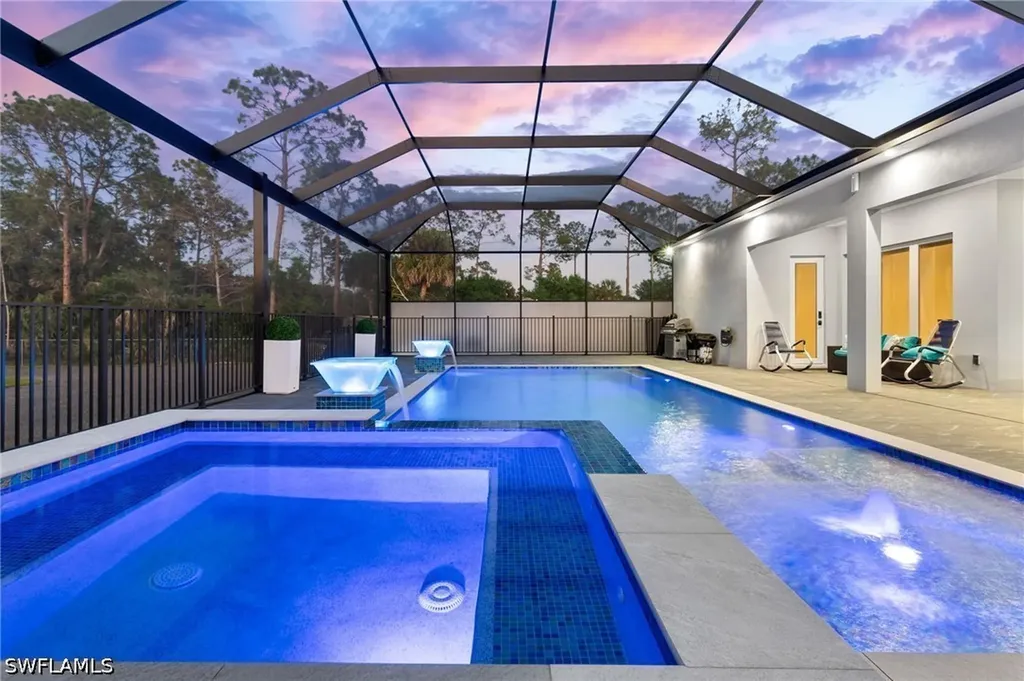 431 16th Avenue NE Naples FL 34120