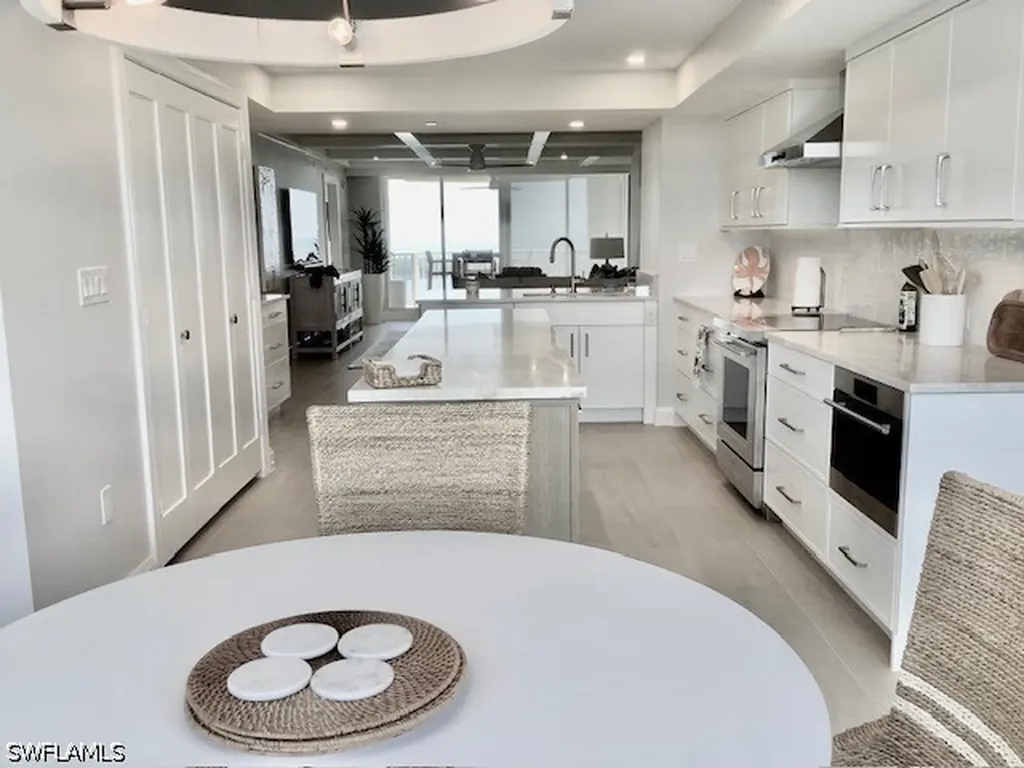 6849 Grenadier Boulevard Naples FL 34108