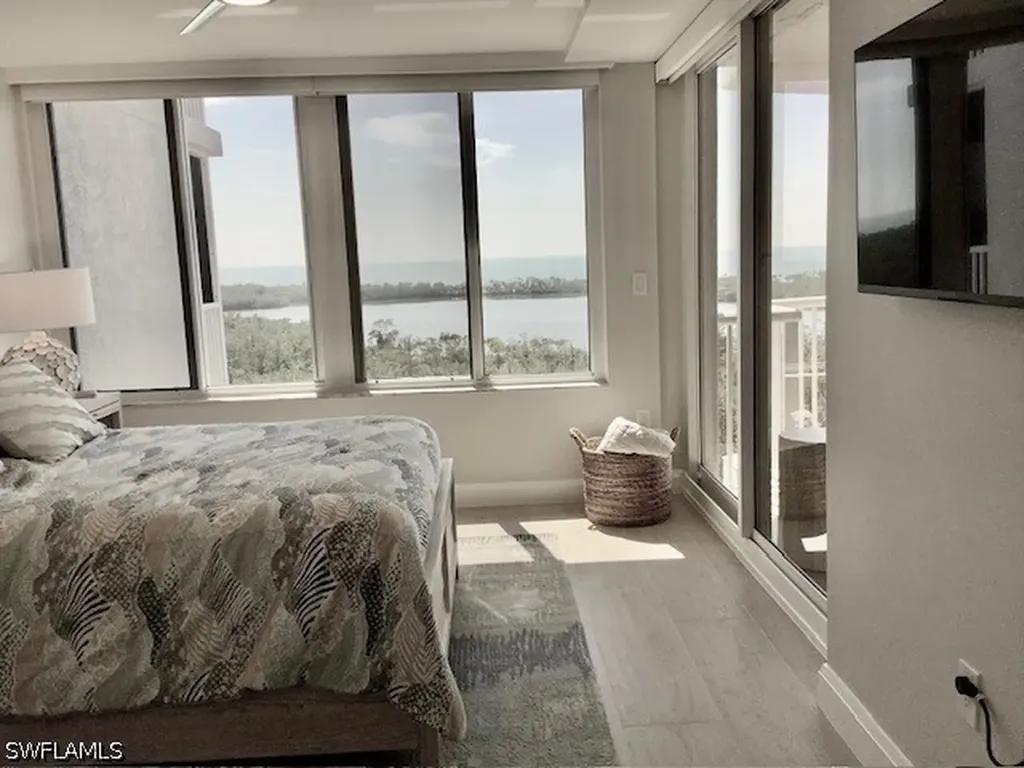 6849 Grenadier Boulevard Naples FL 34108