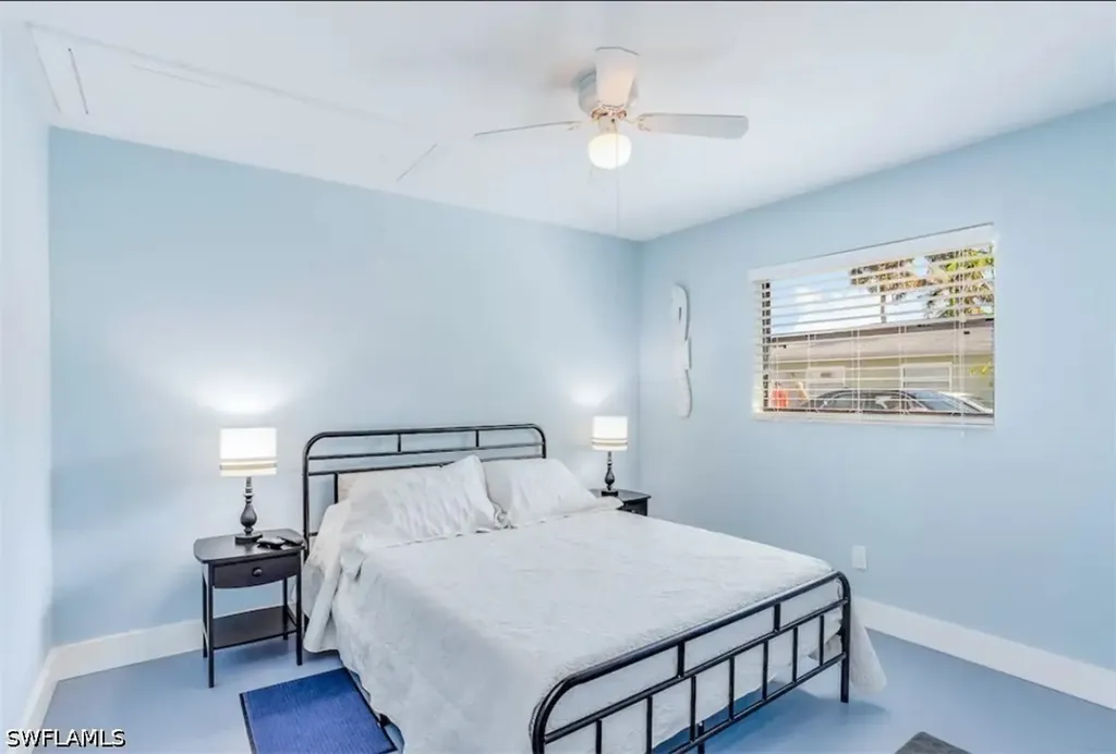 1780 Smugglers Cove Naples FL 34112