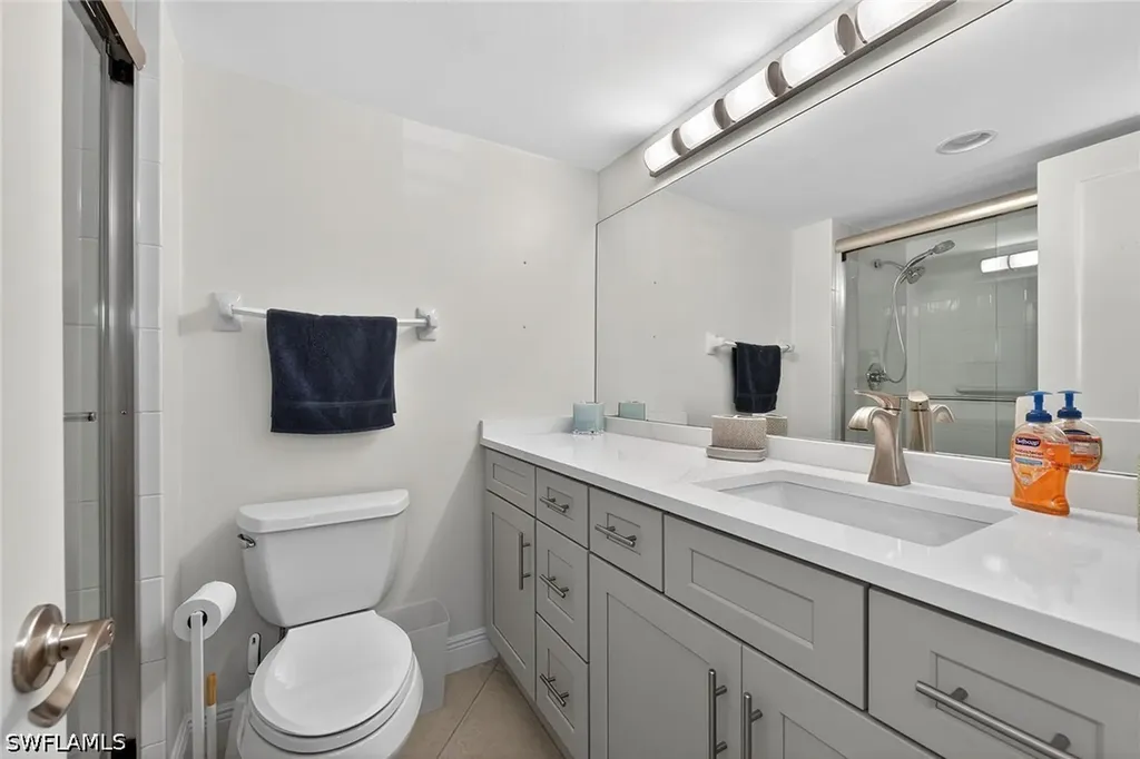 2900 Gulf Shore Boulevard N Naples FL 34103