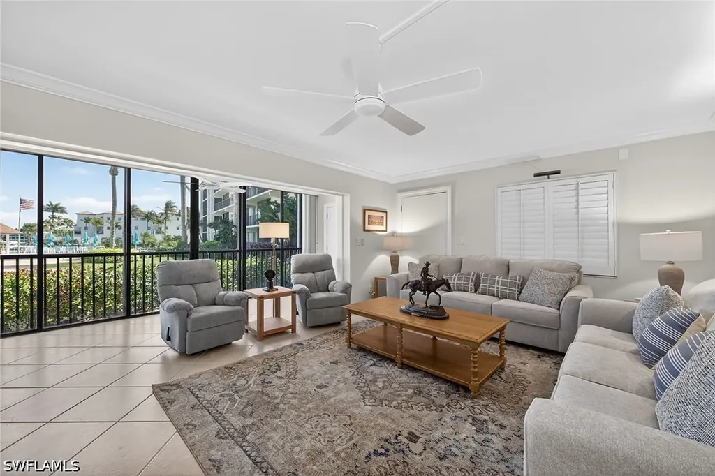 2900 Gulf Shore Boulevard N Naples FL 34103