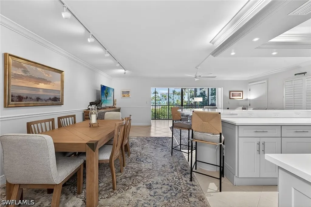 2900 Gulf Shore Boulevard N Naples FL 34103