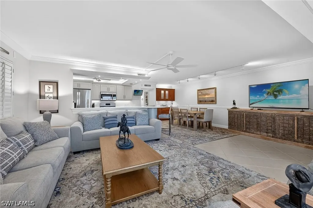 2900 Gulf Shore Boulevard N Naples FL 34103