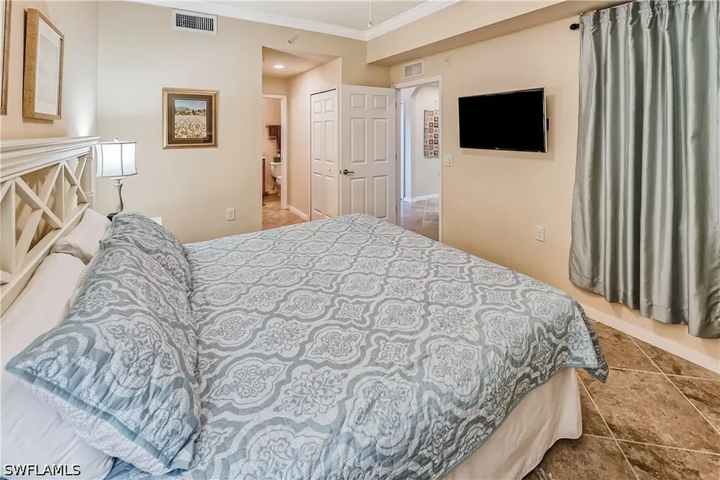 9735 Acqua Court Naples FL 34113