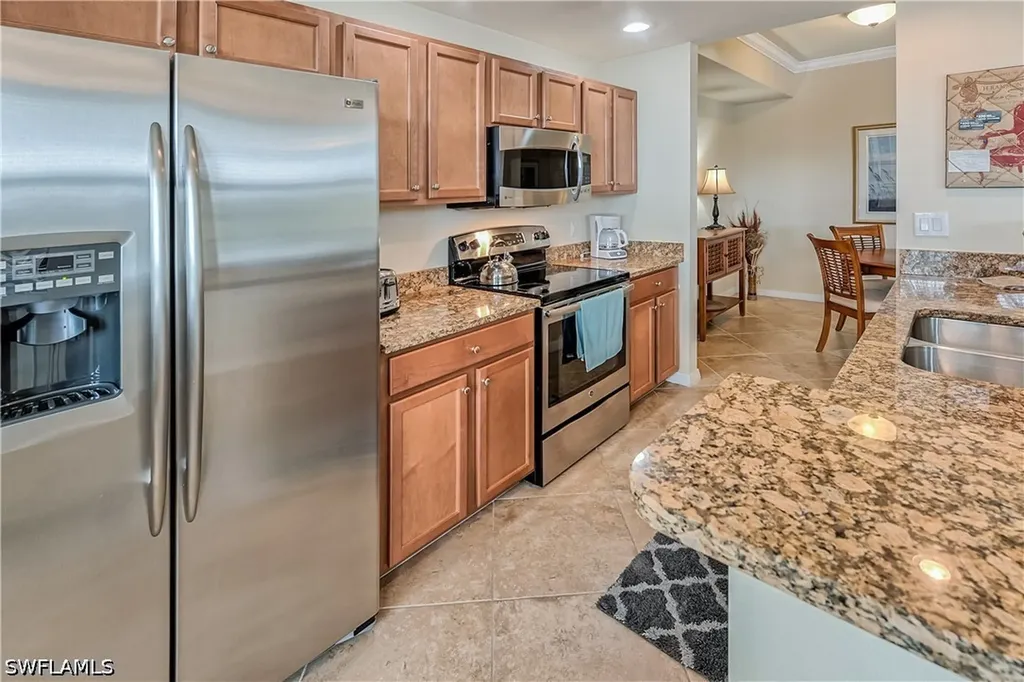 9735 Acqua Court Naples FL 34113