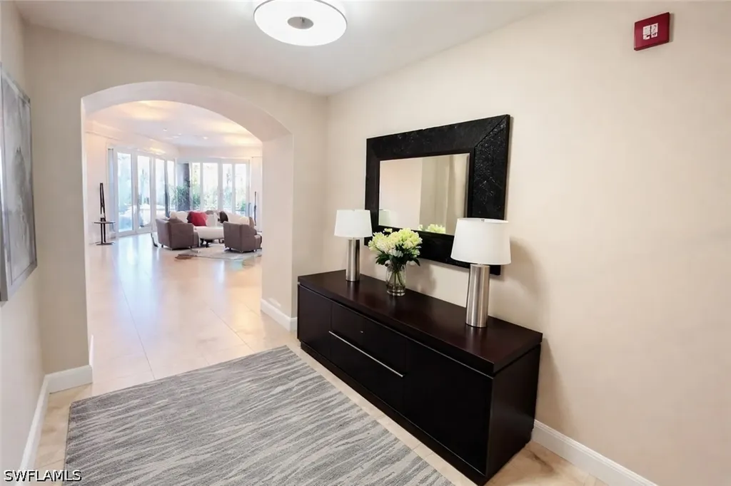 2547 Marquesa Royale Lane Naples FL 34109