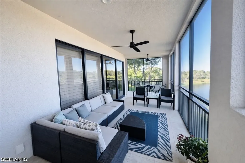 2547 Marquesa Royale Lane Naples FL 34109
