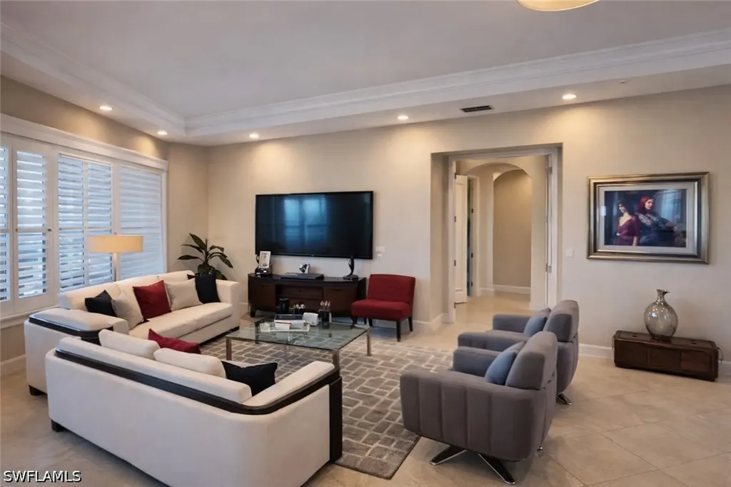 2547 Marquesa Royale Lane Naples FL 34109