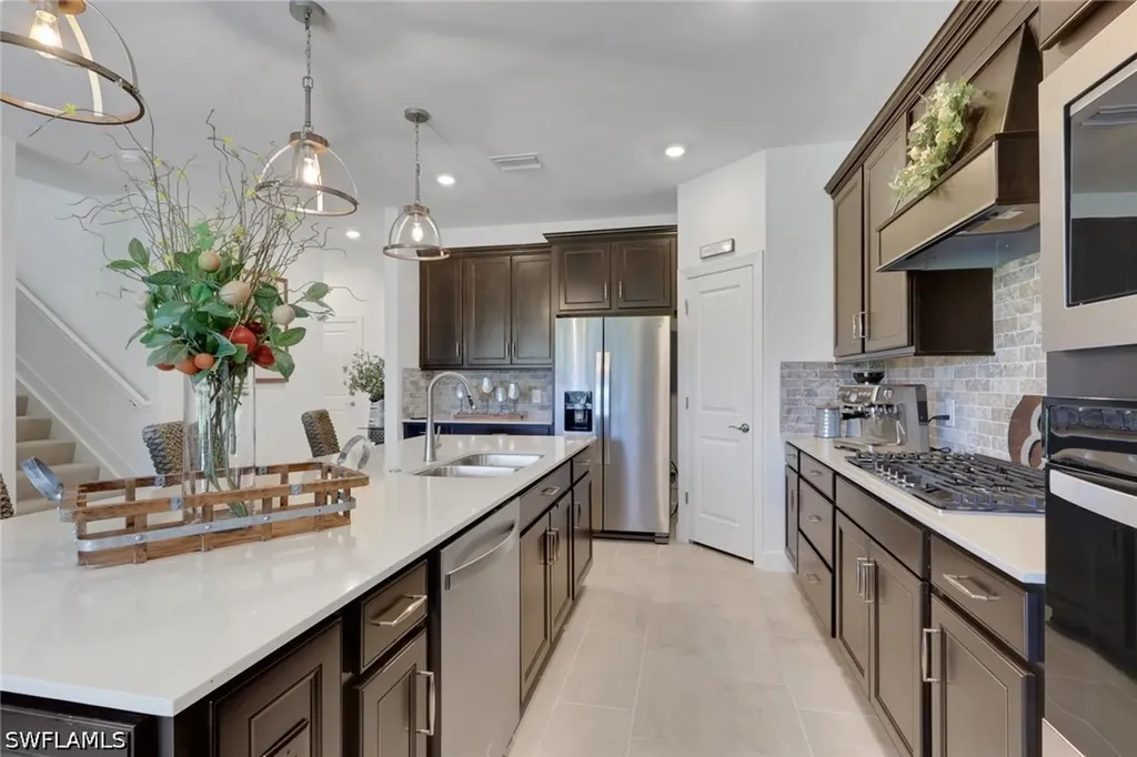 1746 Terreno Boulevard Naples FL 34120