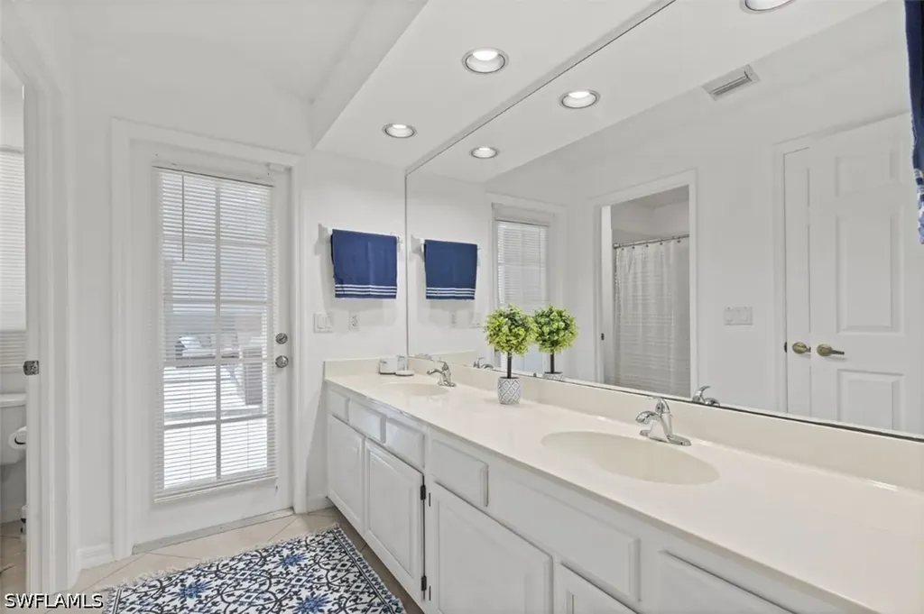 11774 Longshore Way W Naples FL 34119