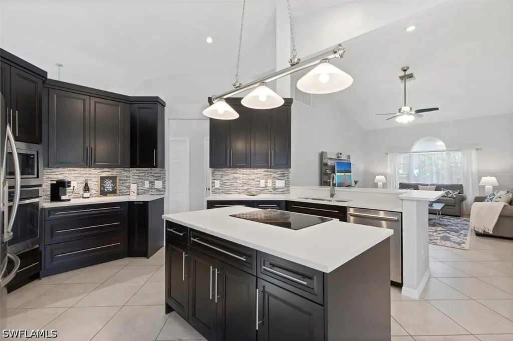 11774 Longshore Way W Naples FL 34119