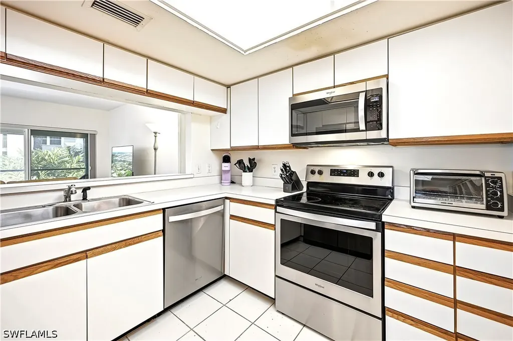 4251 Lake Forest Drive Bonita Springs FL 34134