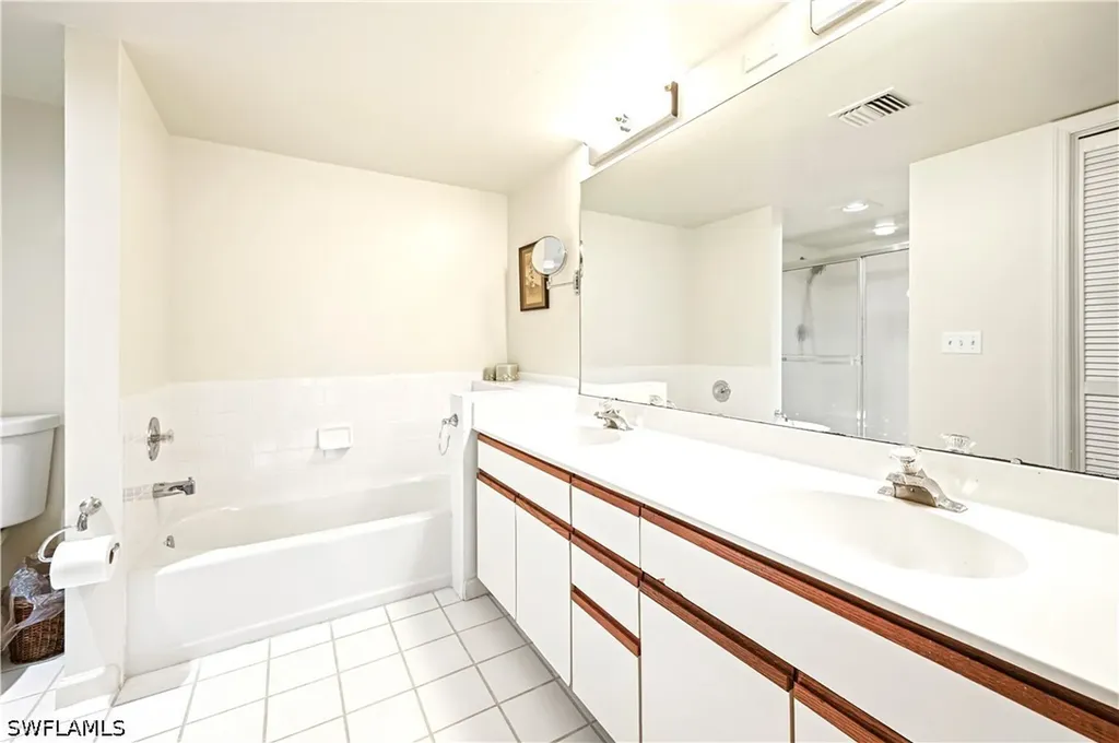 4251 Lake Forest Drive Bonita Springs FL 34134