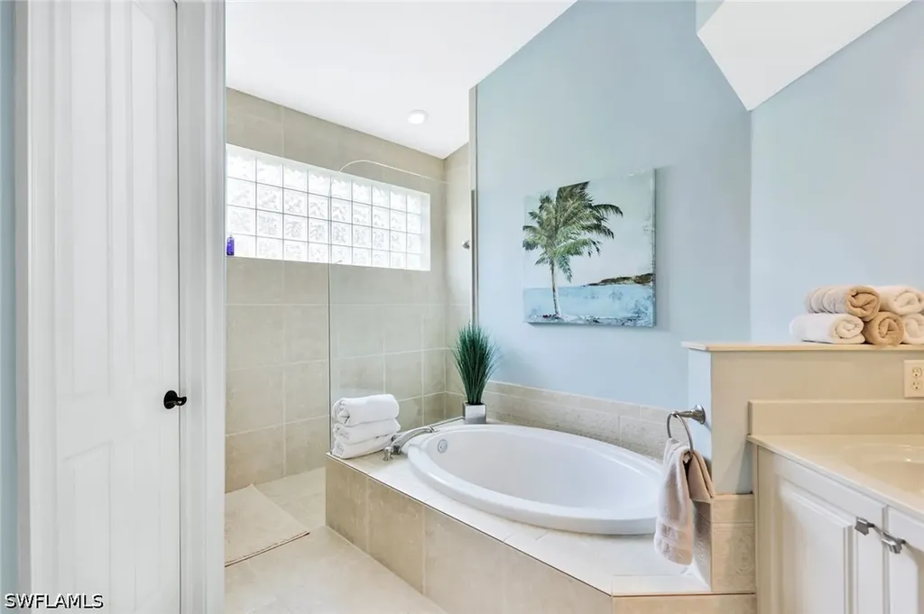 3093 Terramar Drive Naples FL 34119