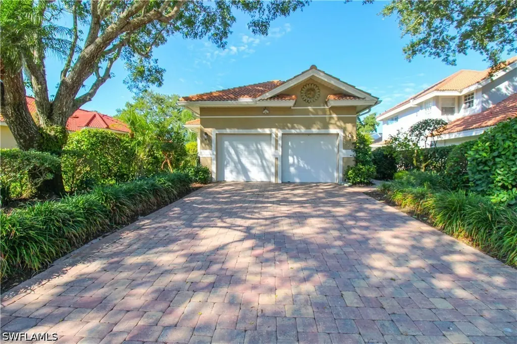 152 Napa Ridge Way Naples FL 34119