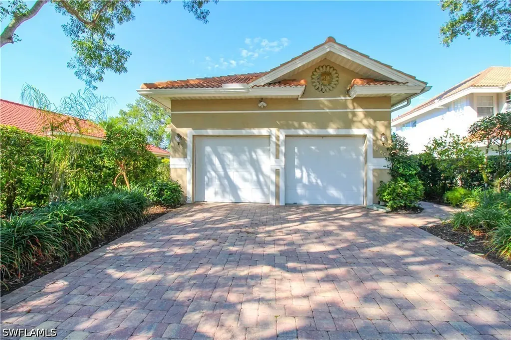 152 Napa Ridge Way Naples FL 34119