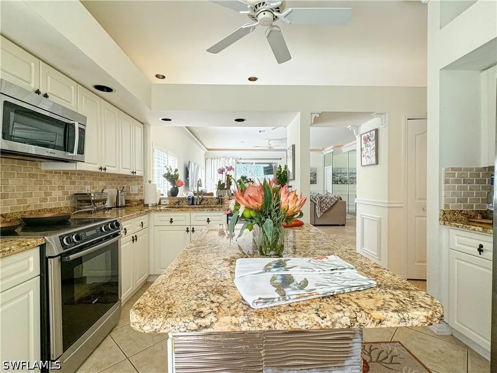 152 Napa Ridge Way Naples FL 34119