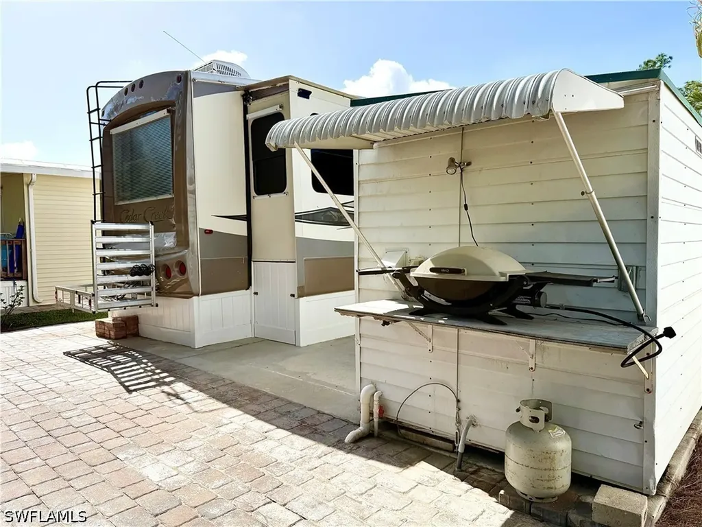 460 Vanda Sanctuary Naples FL 34114