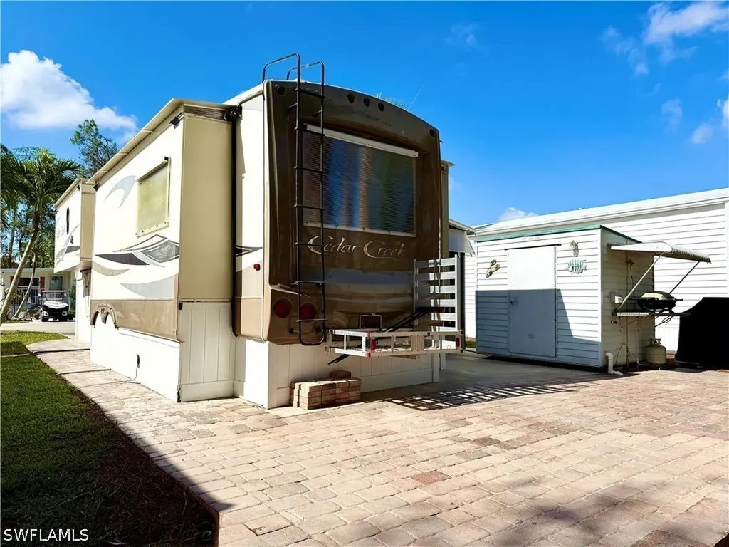 460 Vanda Sanctuary Naples FL 34114