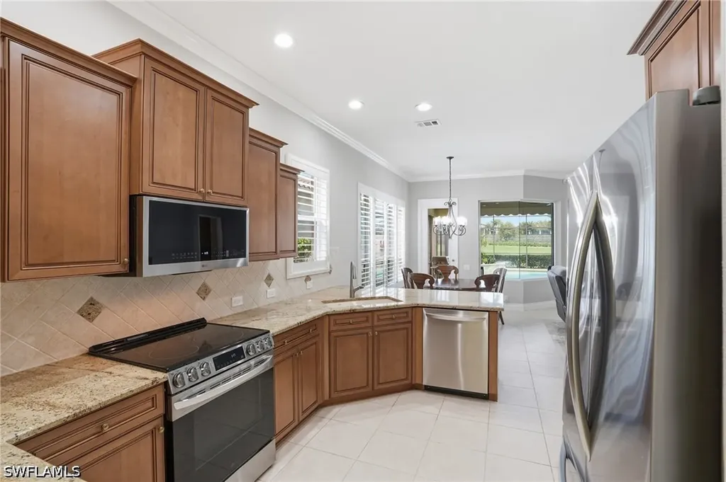 6039 Fairway Court Naples FL 34110