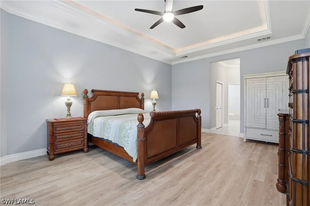 6039 Fairway Court Naples FL 34110