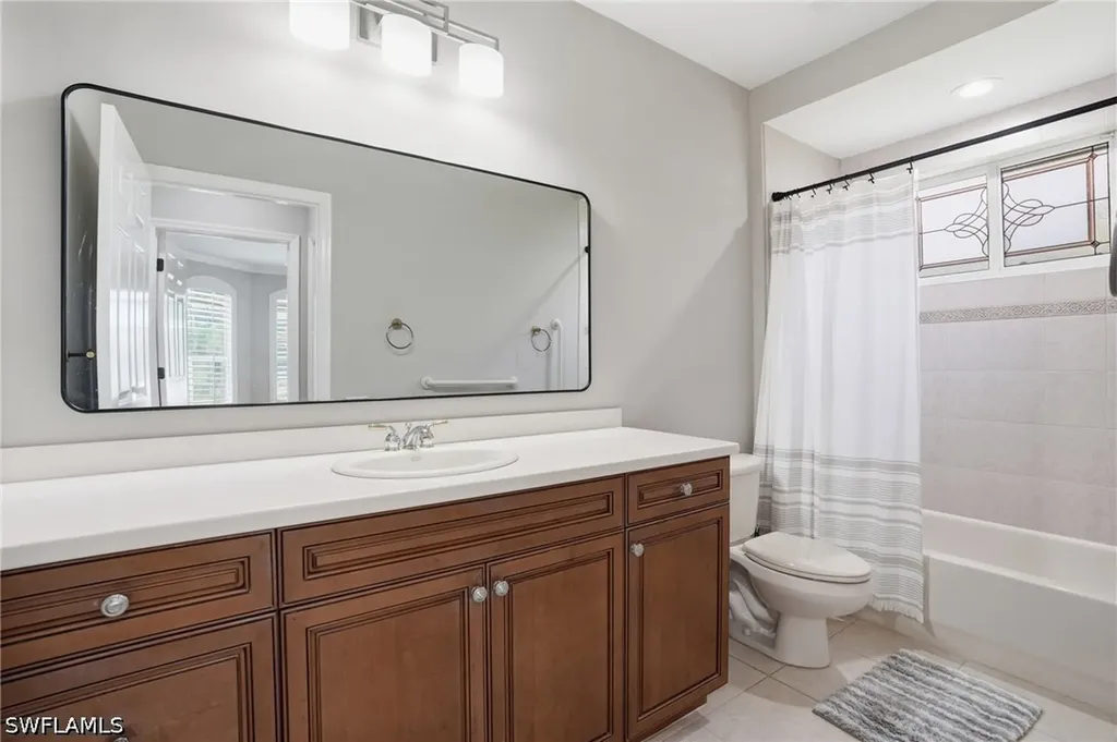 6039 Fairway Court Naples FL 34110