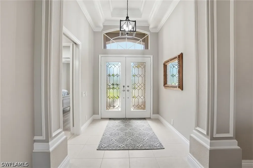 6039 Fairway Court Naples FL 34110