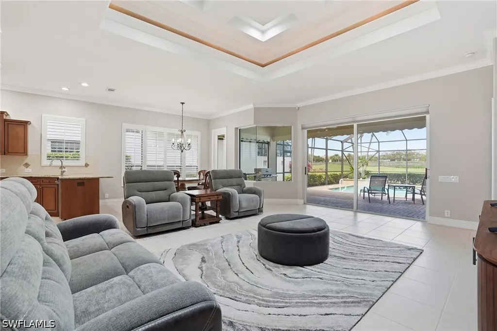 6039 Fairway Court Naples FL 34110