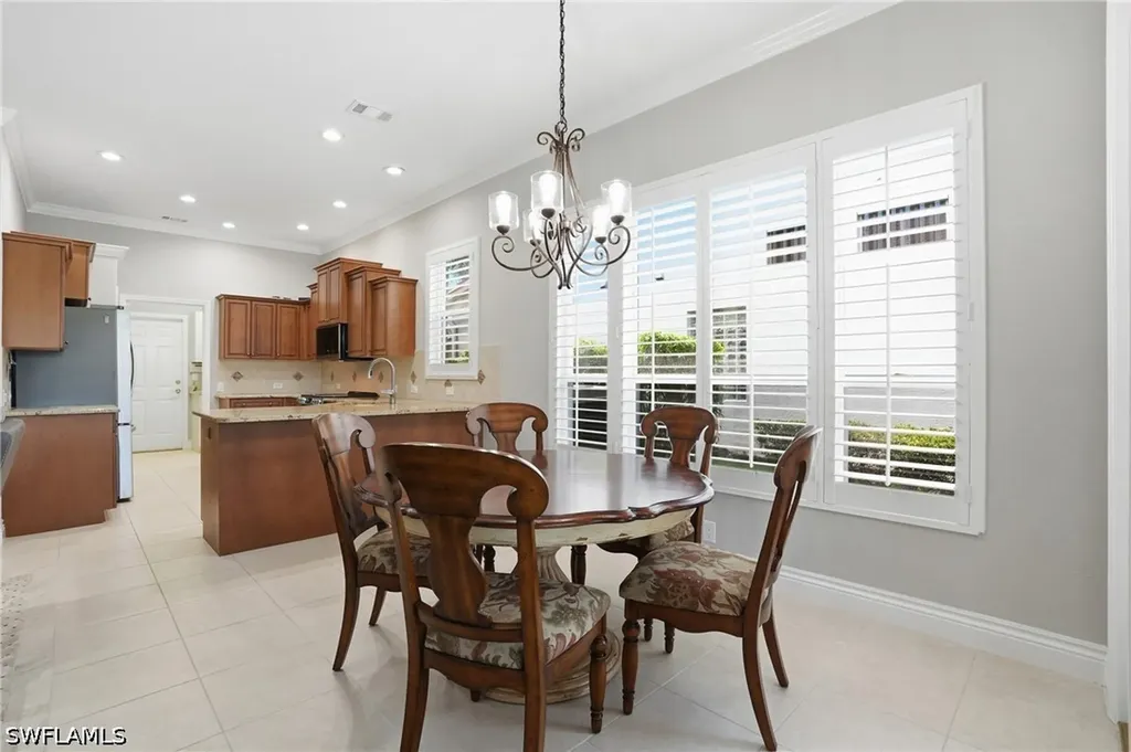 6039 Fairway Court Naples FL 34110