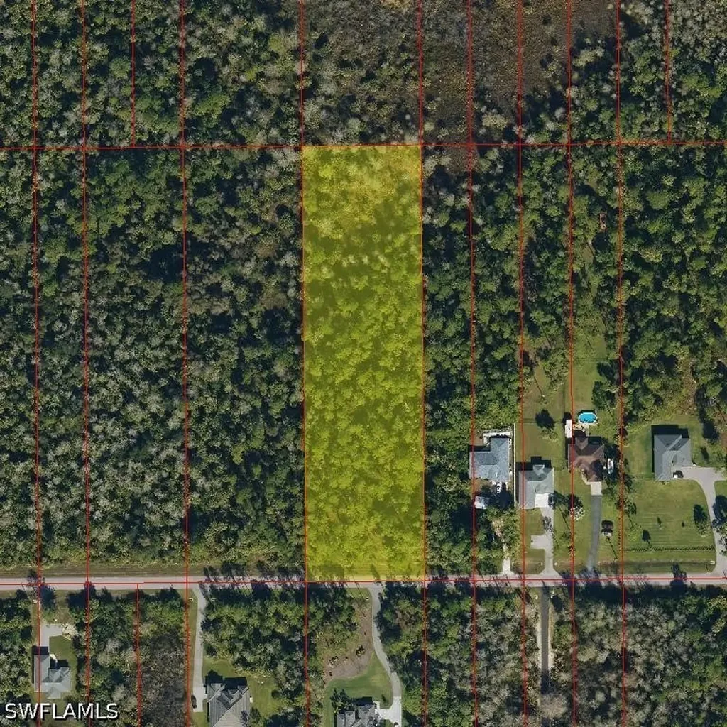 41ST Avenue NE Naples FL 34120