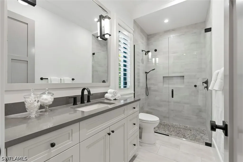 1064 13th Street N Naples FL 34102