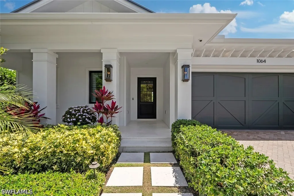 1064 13th Street N Naples FL 34102