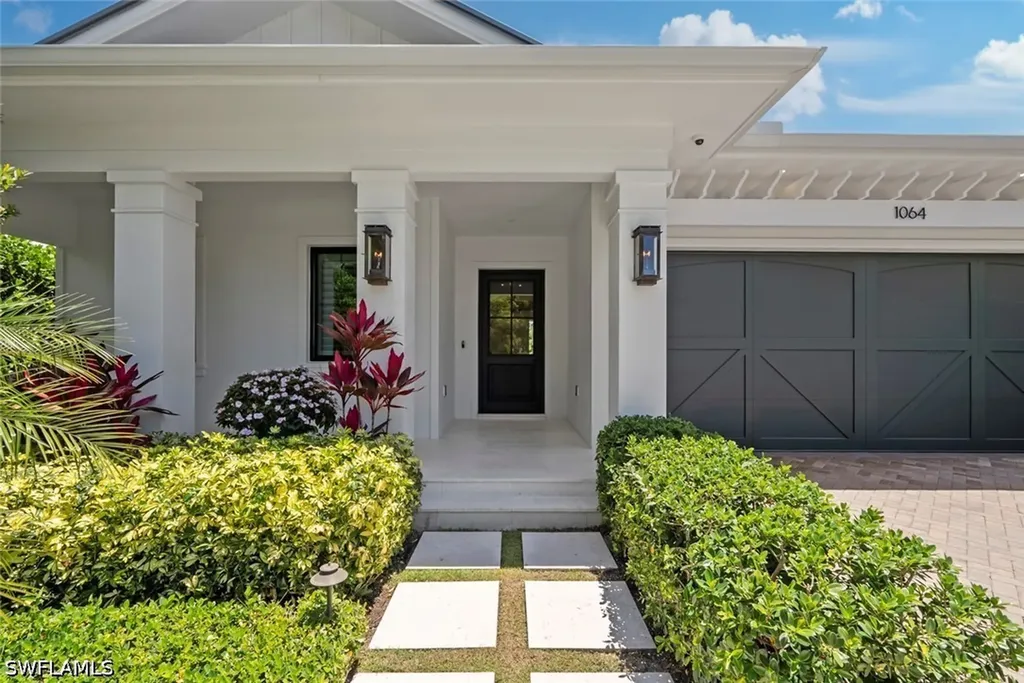 1064 13th Street N Naples FL 34102