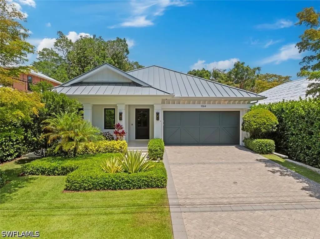 1064 13th Street N Naples FL 34102