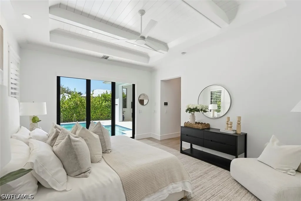 1064 13th Street N Naples FL 34102