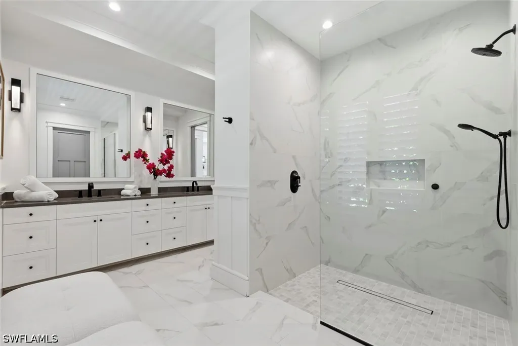 1064 13th Street N Naples FL 34102
