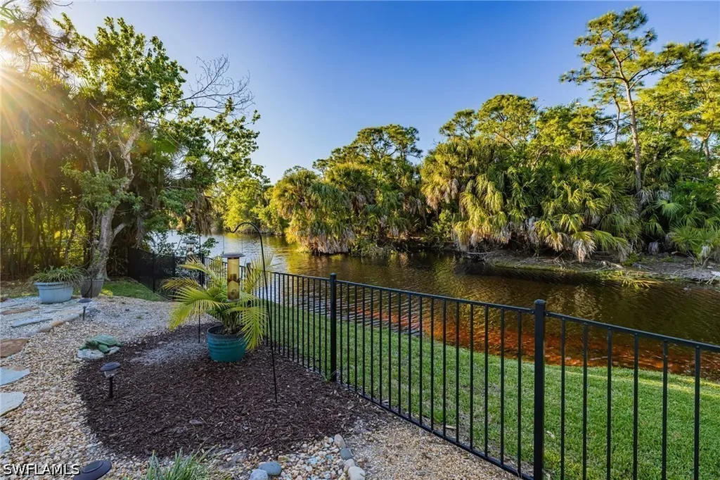 4730 Pembrooke Lane Bonita Springs FL 34134