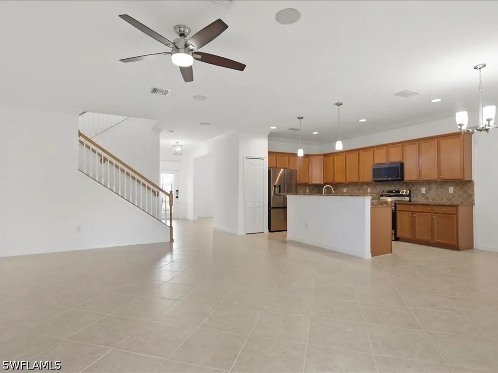 2478 Heydon Circle E Naples FL 34120