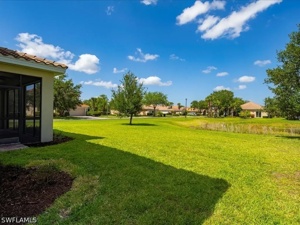 2478 Heydon Circle E Naples FL 34120