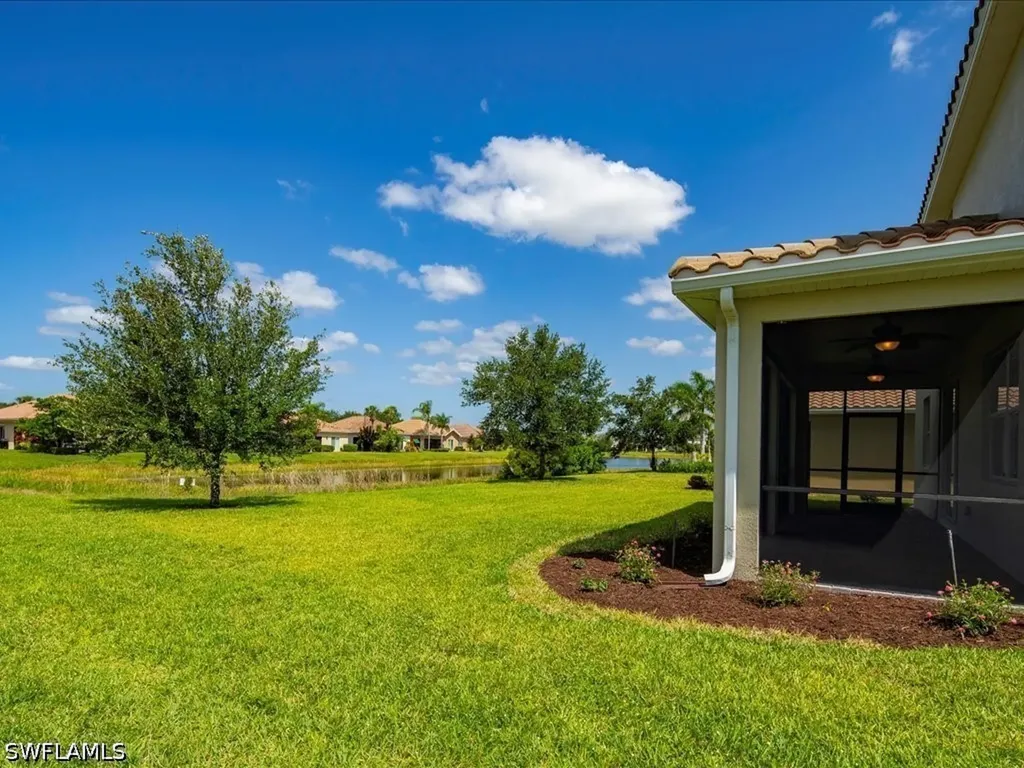 2478 Heydon Circle E Naples FL 34120