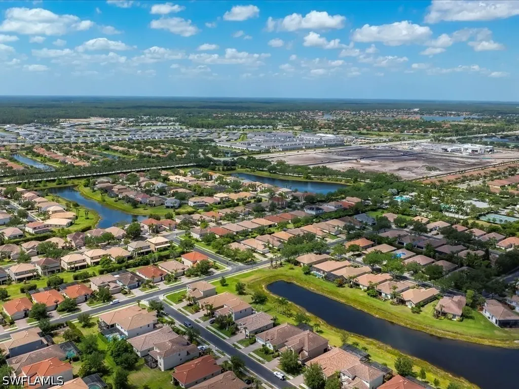 2478 Heydon Circle E Naples FL 34120