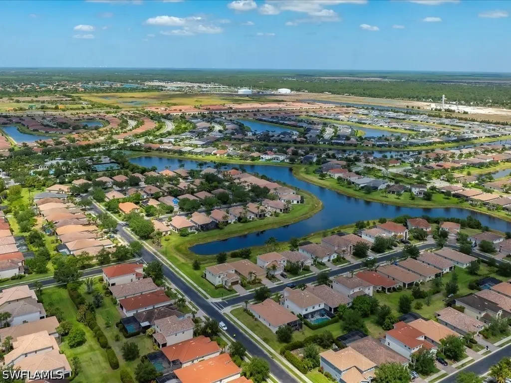 2478 Heydon Circle E Naples FL 34120