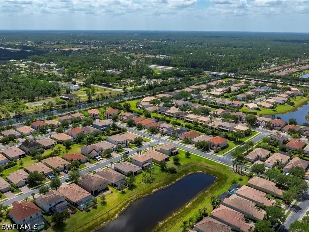 2478 Heydon Circle E Naples FL 34120