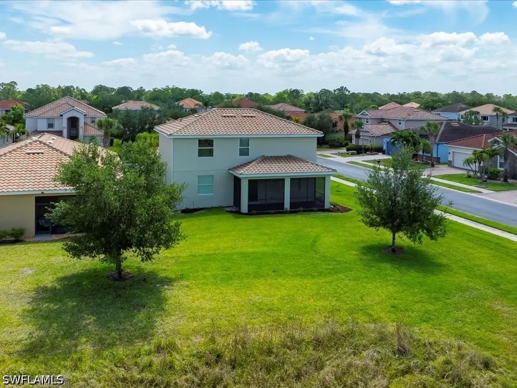 2478 Heydon Circle E Naples FL 34120