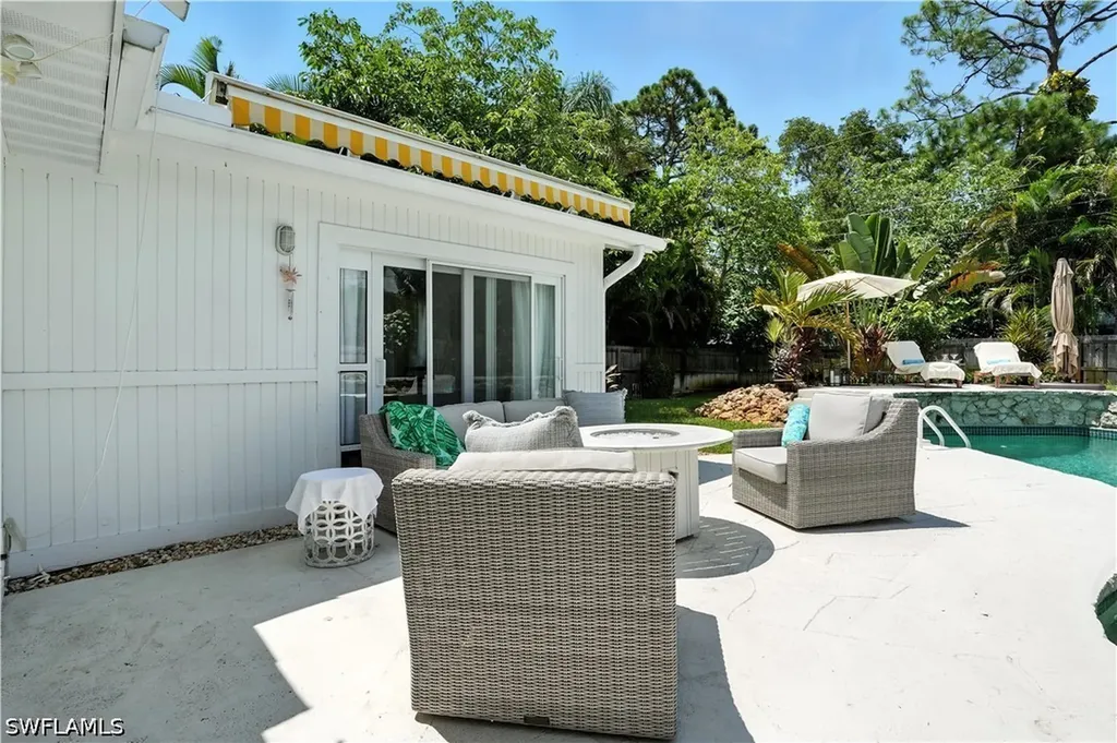 1063 22nd Avenue N Naples FL 34103