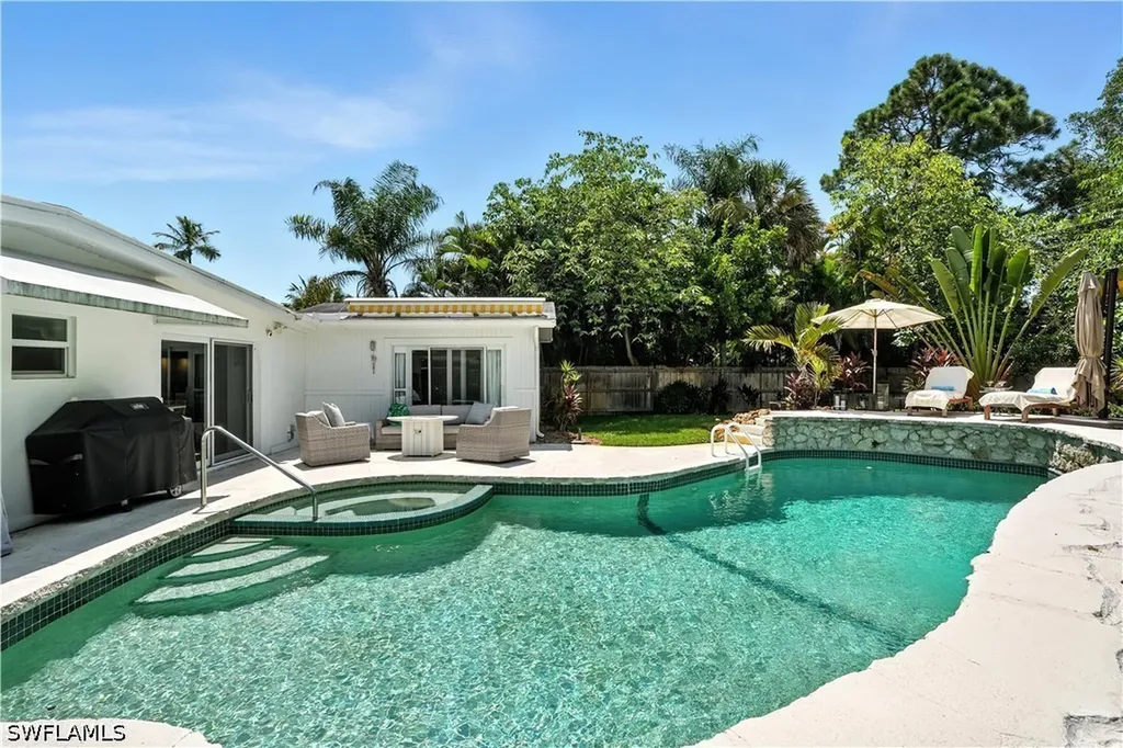 1063 22nd Avenue N Naples FL 34103