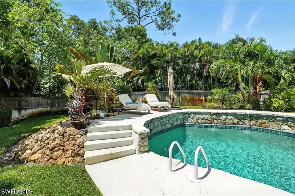 1063 22nd Avenue N Naples FL 34103