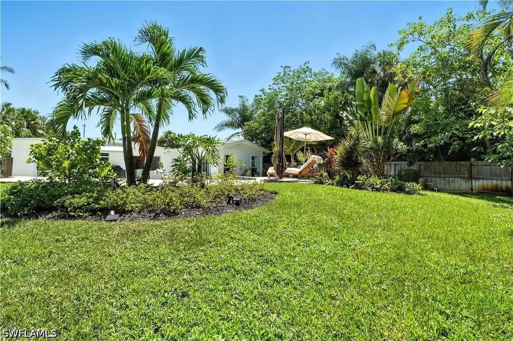 1063 22nd Avenue N Naples FL 34103