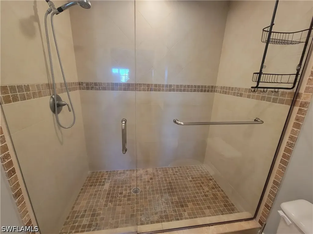 3037 Driftwood Way Naples FL 34109